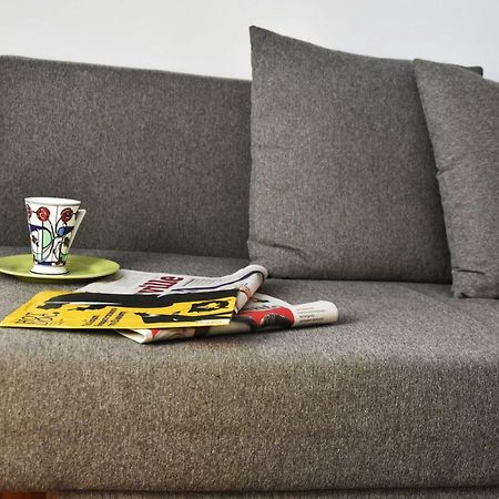 Apartamento Artist'S Lovely Nest Under The Shadow Of The Parthenon Atenas Exterior foto