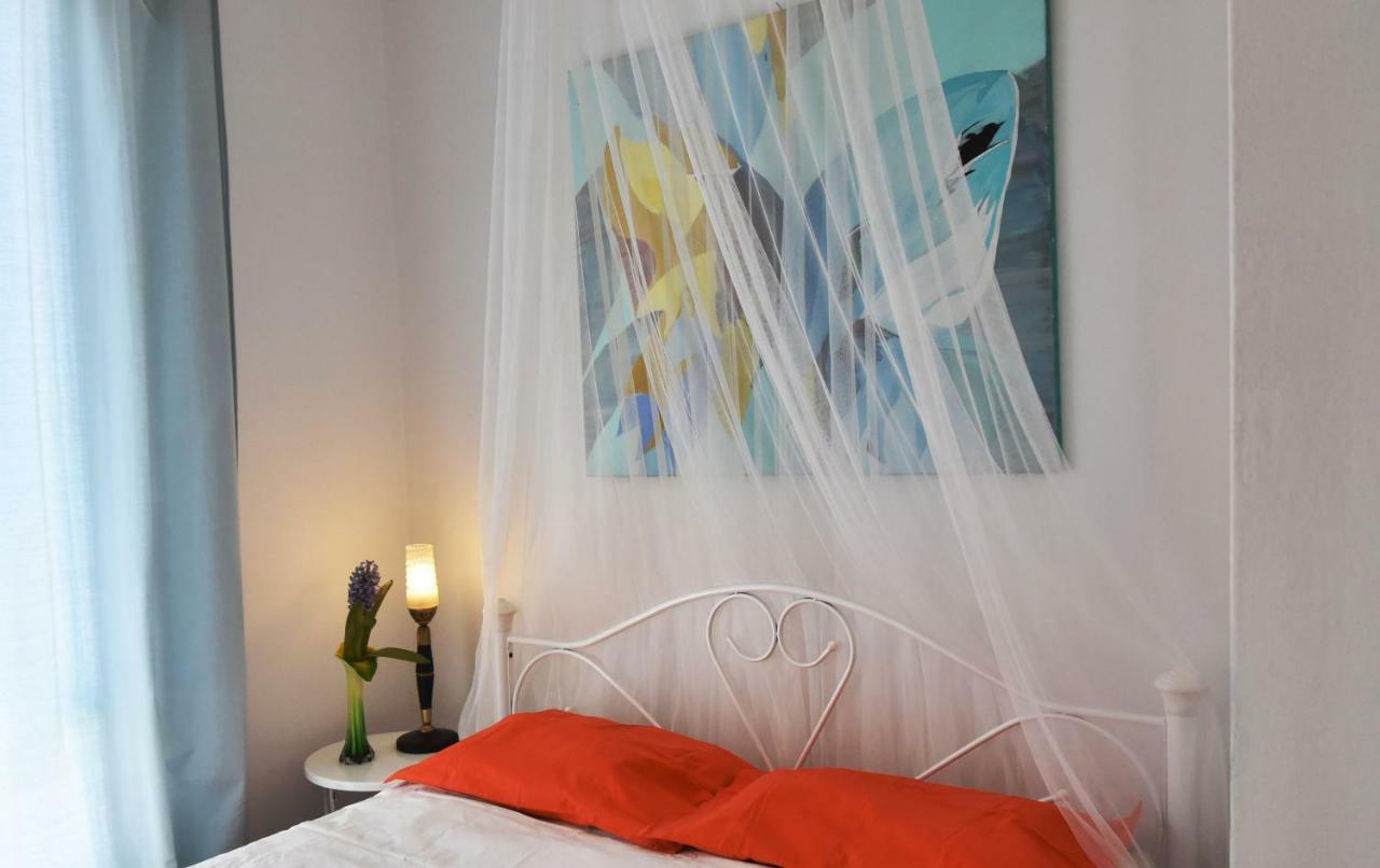 Apartamento Artist'S Lovely Nest Under The Shadow Of The Parthenon Atenas Exterior foto