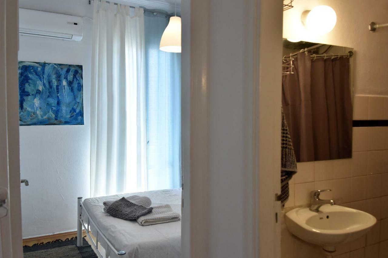 Apartamento Artist'S Lovely Nest Under The Shadow Of The Parthenon Atenas Exterior foto