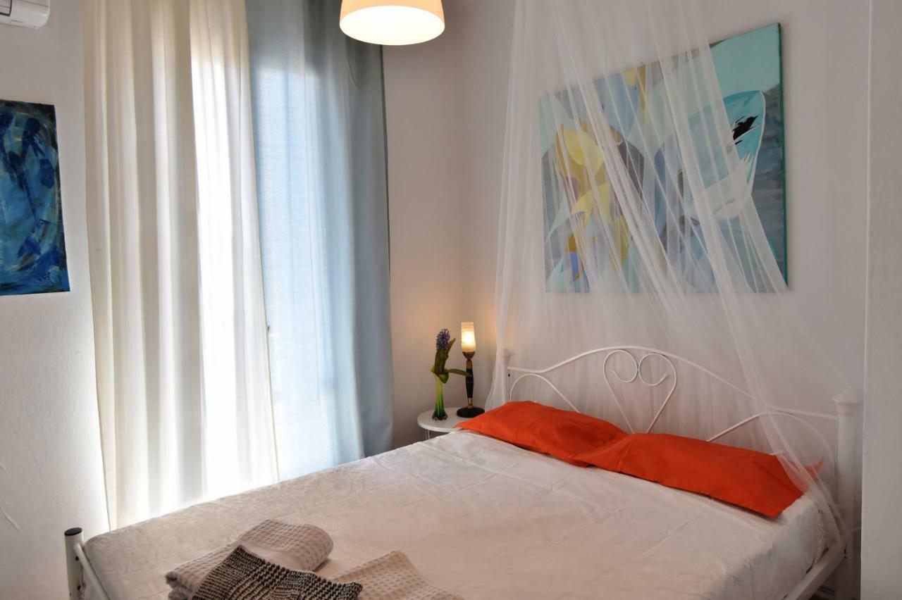 Apartamento Artist'S Lovely Nest Under The Shadow Of The Parthenon Atenas Exterior foto